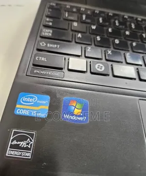 Laptop Toshiba A30 6GB Intel Core i5 HDD 750GB