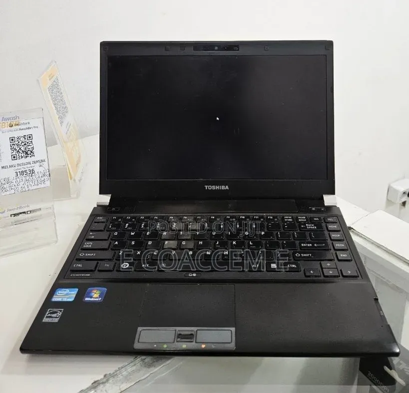 Laptop Toshiba A30 6GB Intel Core i5 HDD 750GB