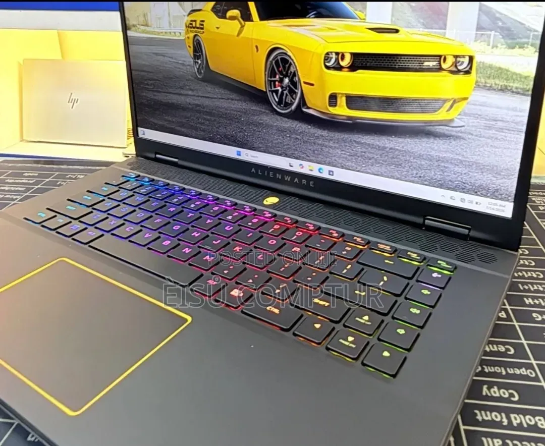 New Laptop Alienware M17x R2 16GB Intel Core Ultra 9 SSD 1T