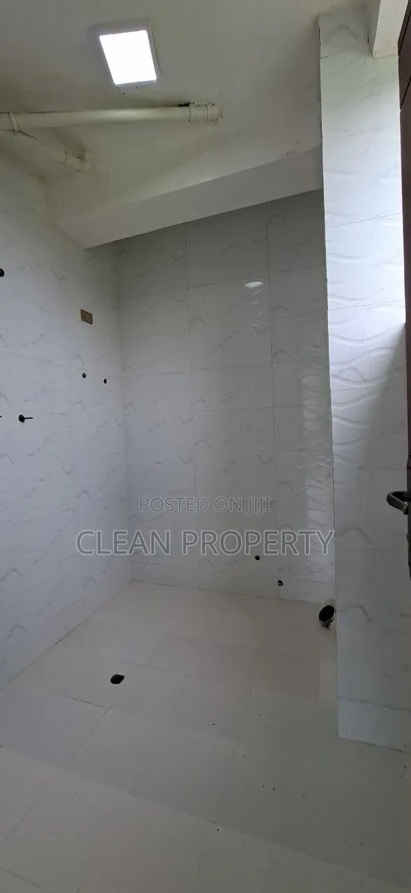 1bdrm Apartment in Clean Properties, Bole for rent