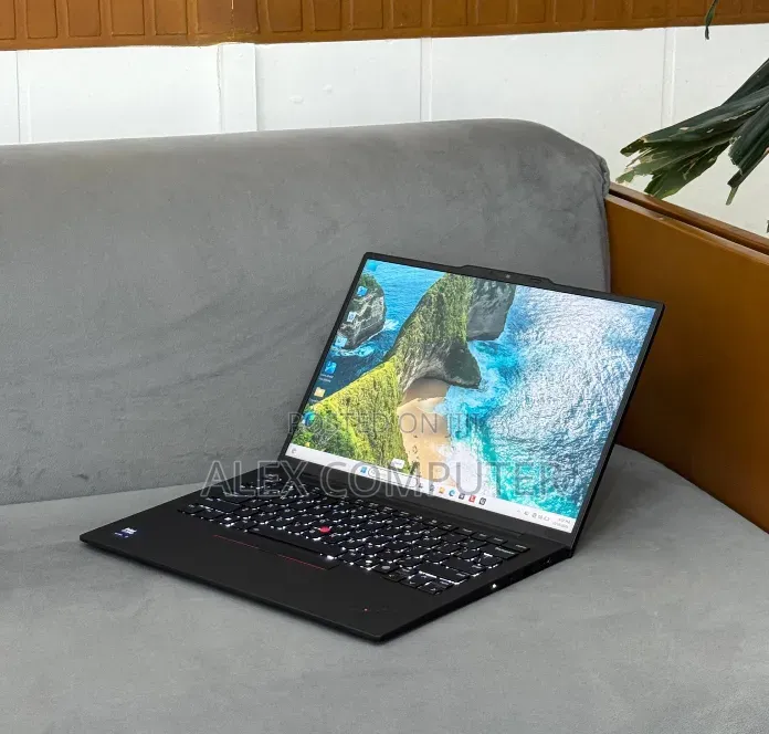 New Laptop Lenovo ThinkPad X1 Carbon 32GB Intel Core Ultra 7 SSD 1T