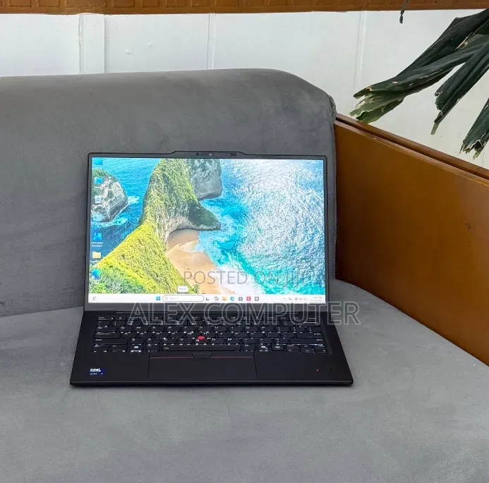 New Laptop Lenovo ThinkPad X1 Carbon 32GB Intel Core Ultra 7 SSD 1T