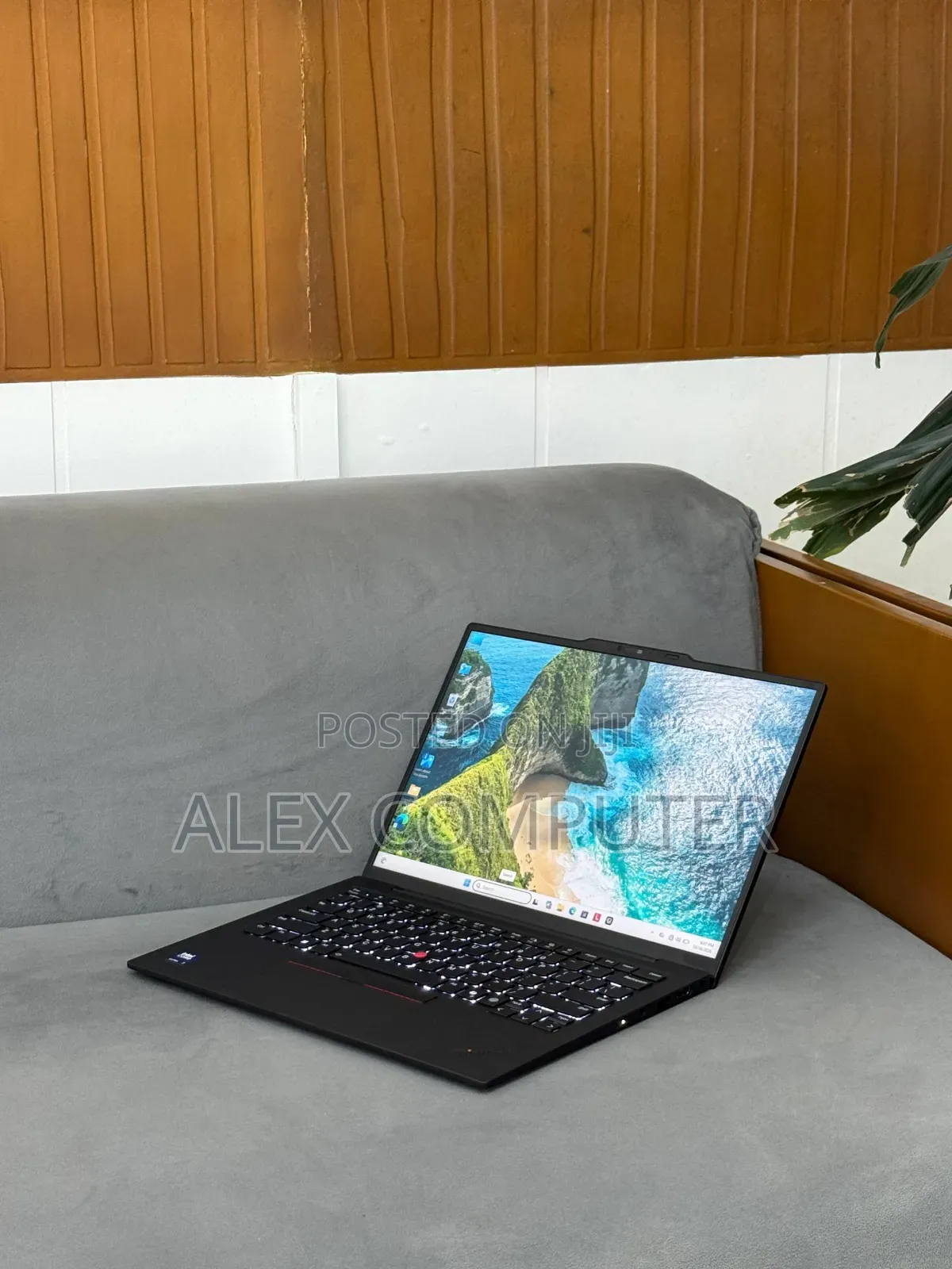 New Laptop Lenovo ThinkPad X1 Carbon 32GB Intel Core Ultra 7 SSD 1T