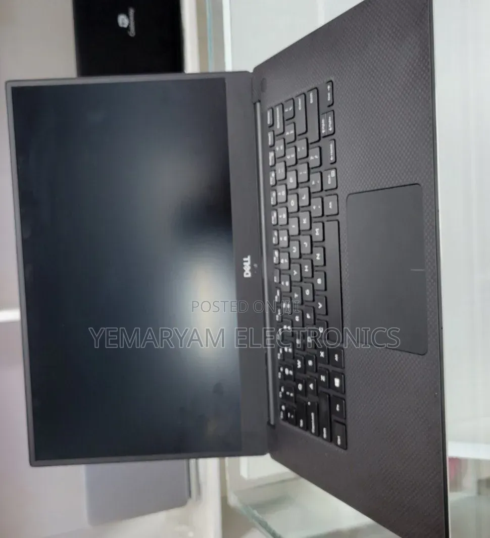 New Laptop Dell Precision 5530 16GB Intel Core i7 SSD 512GB