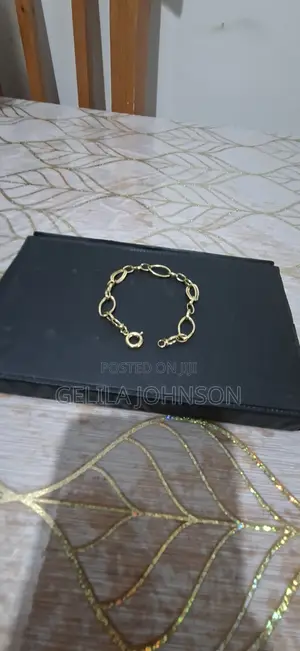 18 Karat 4 Gram GOLD BRACLET DUBAI