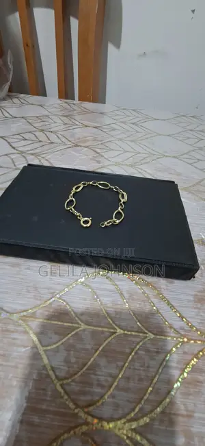 18 Karat 4 Gram GOLD BRACLET DUBAI