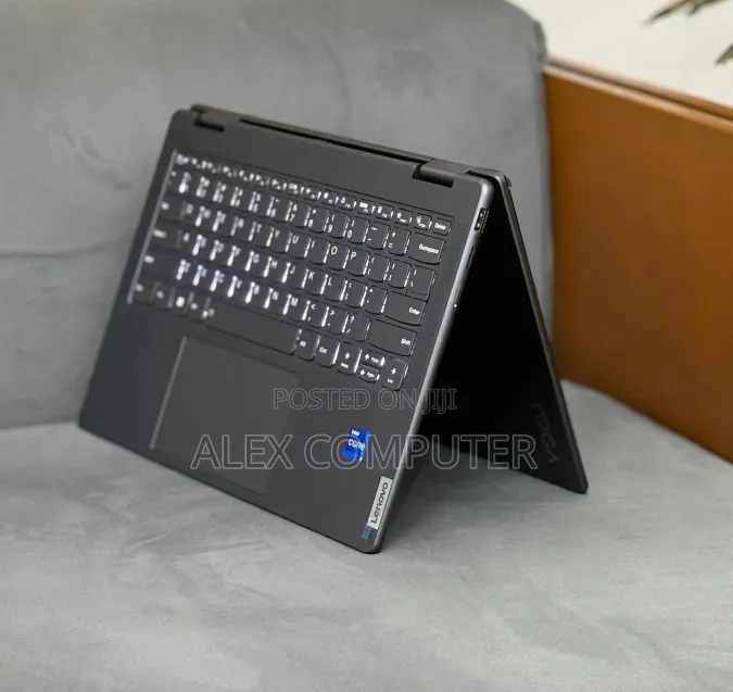 New Laptop Lenovo Yoga 7 15ITL5 16GB Intel Core Ultra 7 SSD 512GB