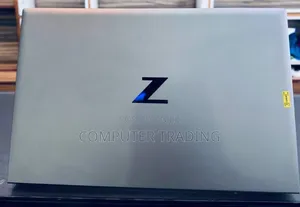 New Laptop HP ZBook Firefly G8 16GB Intel Core i7 SSD 512GB