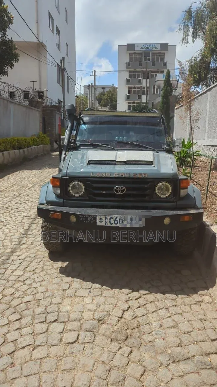 Toyota Land Cruiser 1999