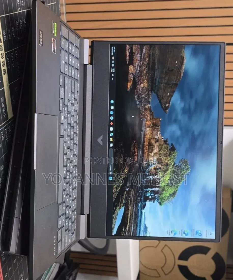 New Laptop HP Victus 15 16GB AMD Ryzen 7 SSD 512GB