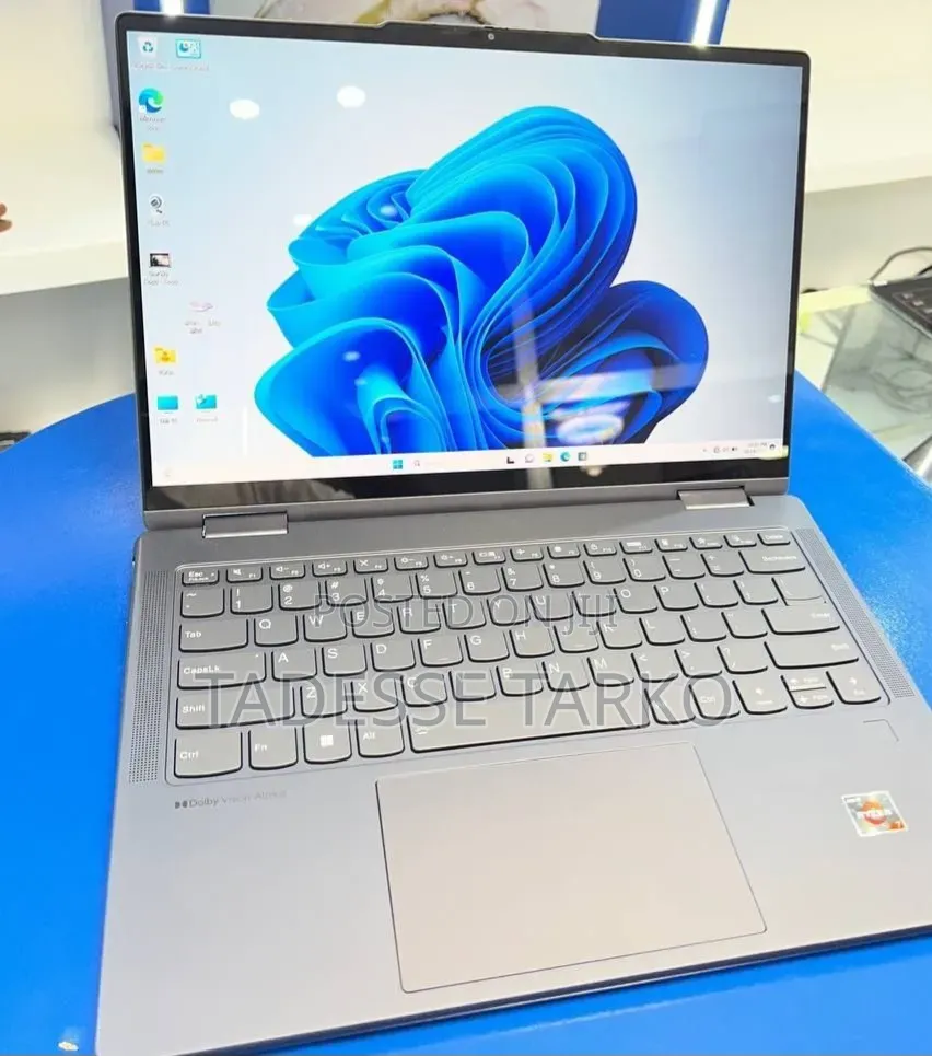 New Laptop Lenovo 16GB AMD Ryzen 7 SSD 512GB