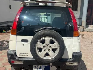 Daihatsu Terios CL 1998 White