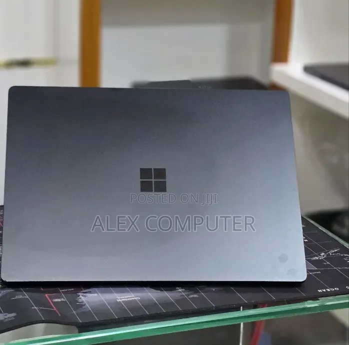 New Laptop Microsoft Surface Laptop 3 32GB Intel Core i7 SSD 1T