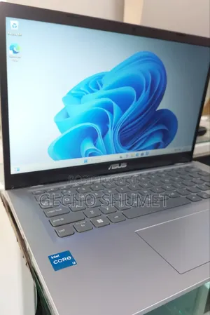 New Laptop Asus Vivobook 14 8GB Intel Core i3 SSD 256GB