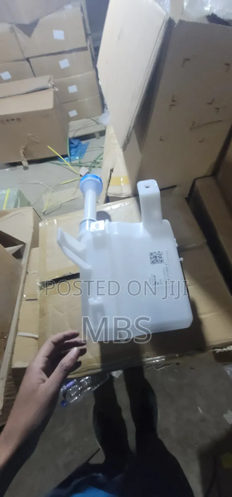 BYD E2 Windshield Washer Jar