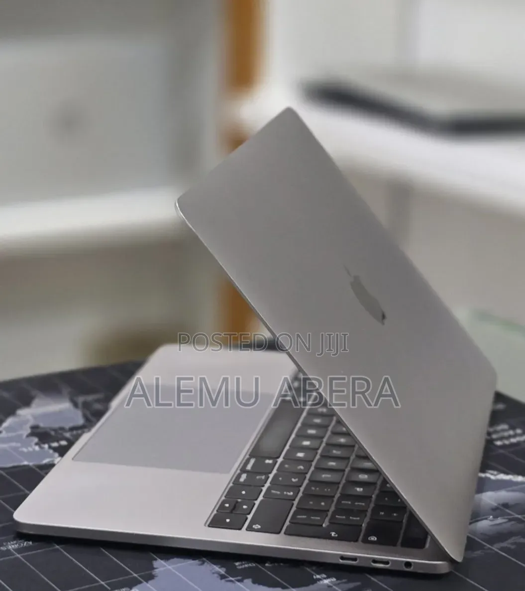New Laptop Apple MacBook Pro 2019 16GB Intel Core i7 SSD 1T