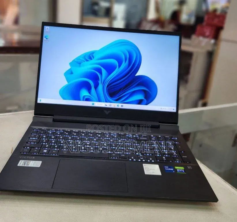 New Laptop HP Victus 16 16GB Intel Core i7 SSD 512GB