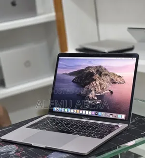 New Laptop Apple MacBook Pro 2019 16GB Intel Core i7 SSD 1T
