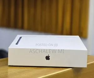 New Laptop Apple MacBook Air 2026 M5 16GB Apple M5 SSD 512GB