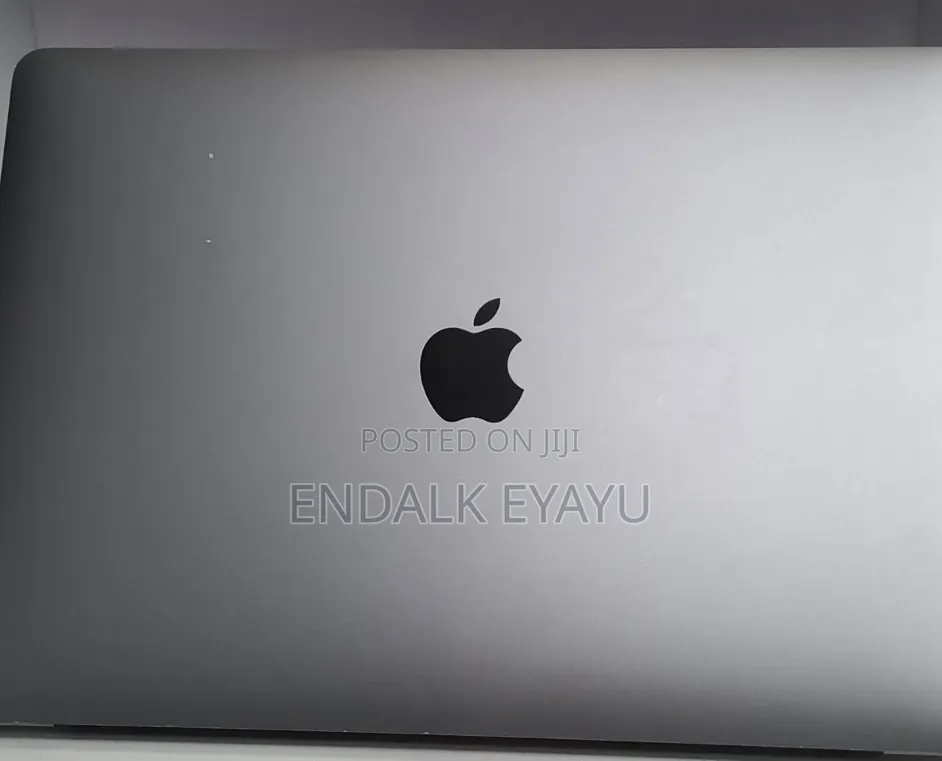New Laptop Apple MacBook Pro 2020 M1 8GB Apple M1 Pro SSD 256GB