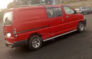 Toyota Grand HiAce 2002 Red