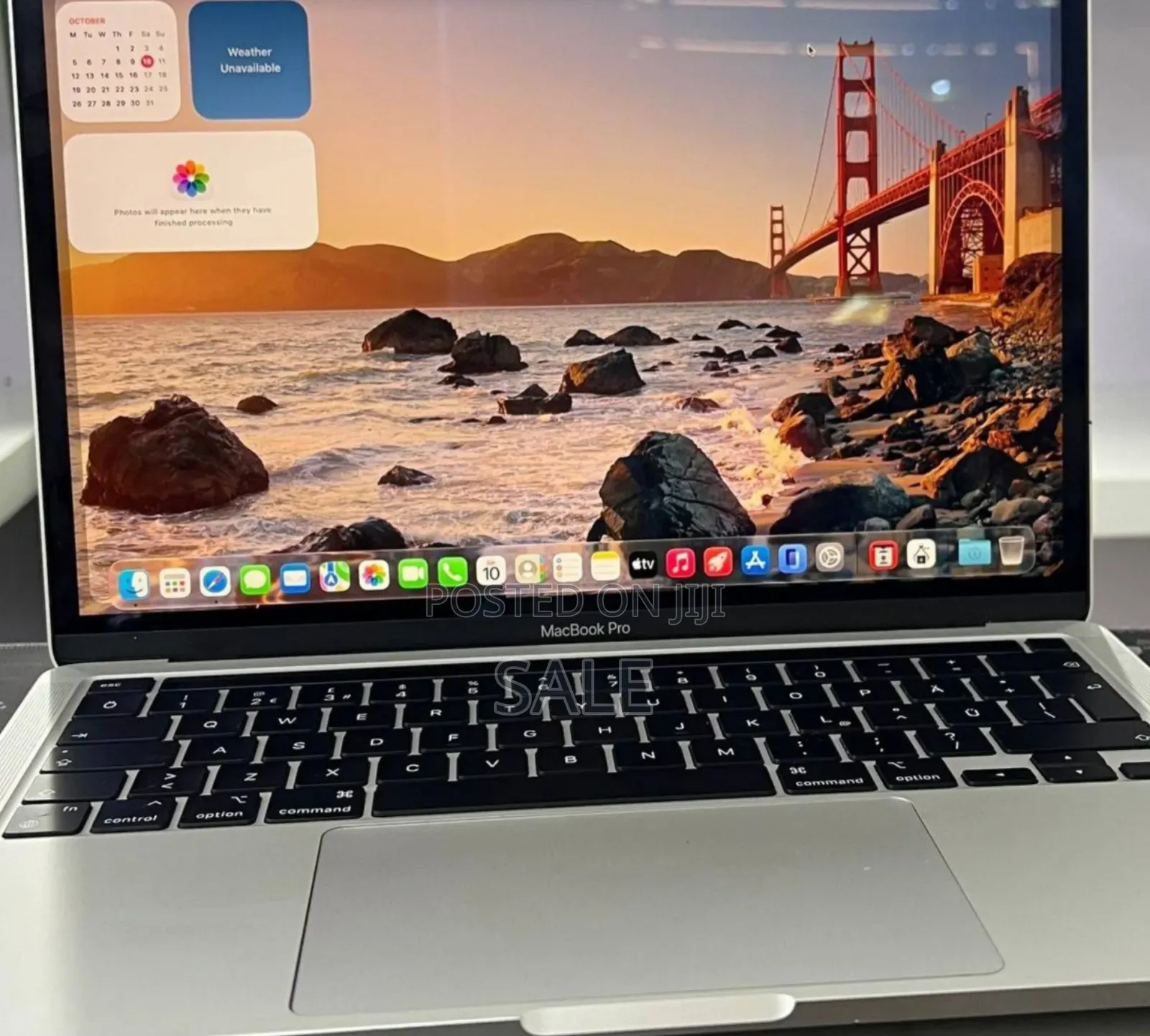 New Laptop Apple MacBook 2020 16GB Apple M2 SSD 256GB