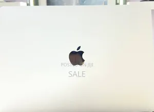 New Laptop Apple MacBook 2020 16GB Apple M2 SSD 256GB