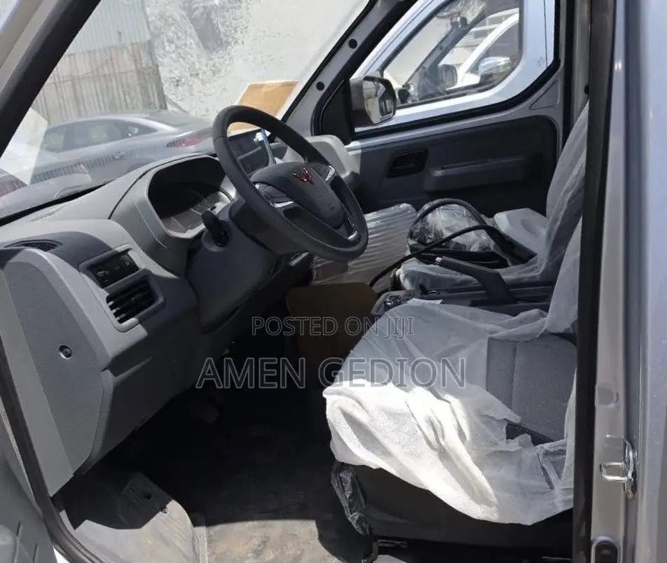 New Wuling GL6509 2025 Silver