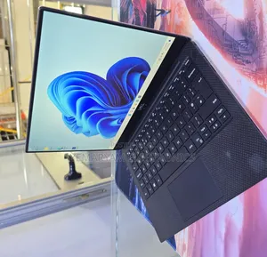 New Laptop Dell XPS 13 9370 8GB Intel Core i5 SSD 256GB