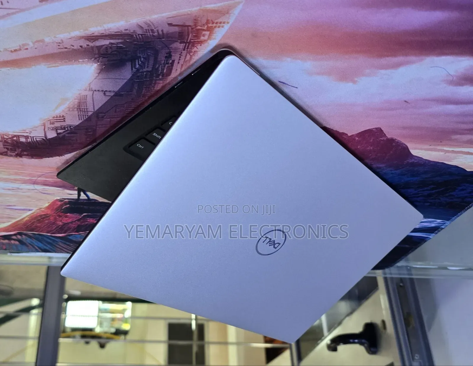 New Laptop Dell XPS 13 9370 8GB Intel Core i5 SSD 256GB