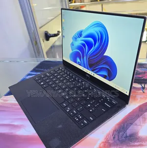New Laptop Dell XPS 13 9370 8GB Intel Core i5 SSD 256GB