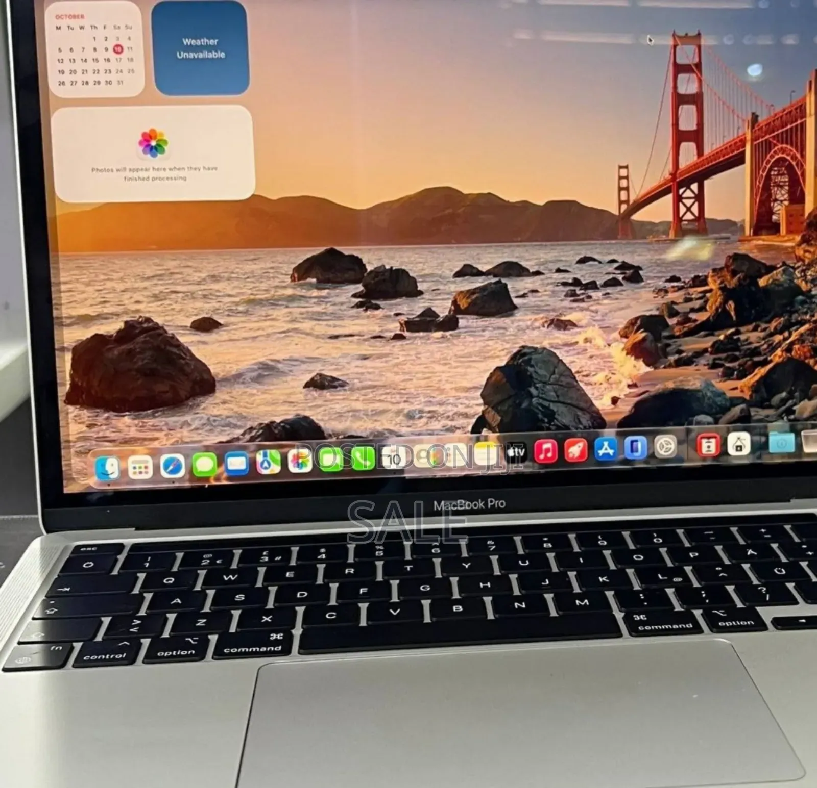 New Laptop Apple MacBook 2020 16GB Apple M2 SSD 256GB