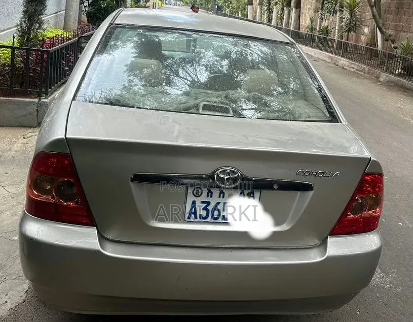 Toyota Corolla 2003 Gold