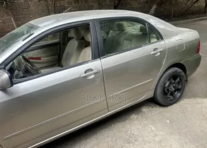 Toyota Corolla 2003 Gold