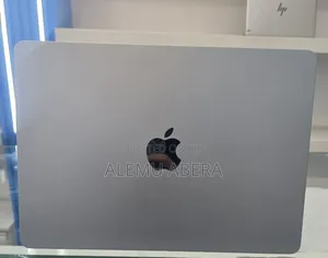 New Laptop Apple MacBook Air 2025 M4 16GB Apple M4 SSD 512GB