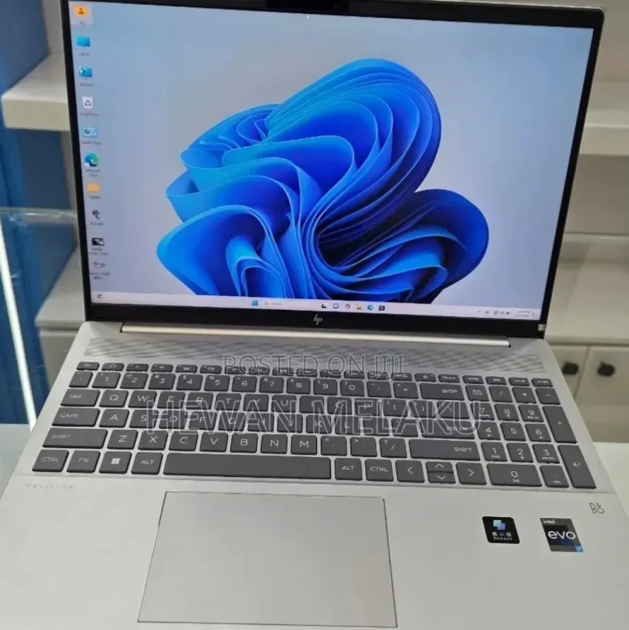New Laptop HP Pavilion 15 16GB Intel Core i7 SSD 1T