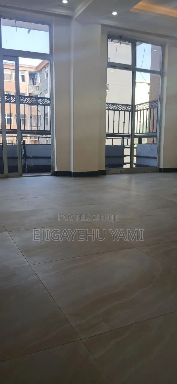 Furnished 3bdrm Condo in Condominium, Bole for sale