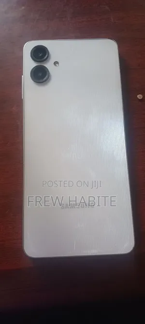 Samsung Galaxy A06 64 GB White