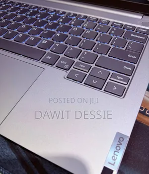 New Laptop Lenovo 16GB Intel Core i5 SSD 512GB