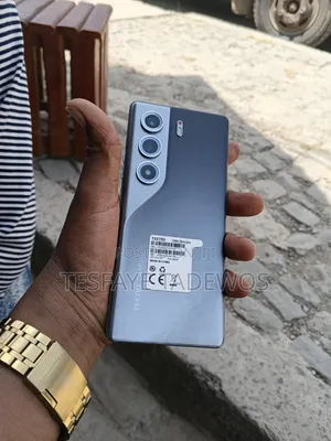 Tecno Camon 40 256 GB Silver