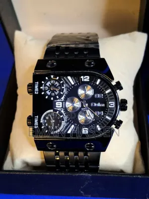  Oulm | Oversized Chronograph Design