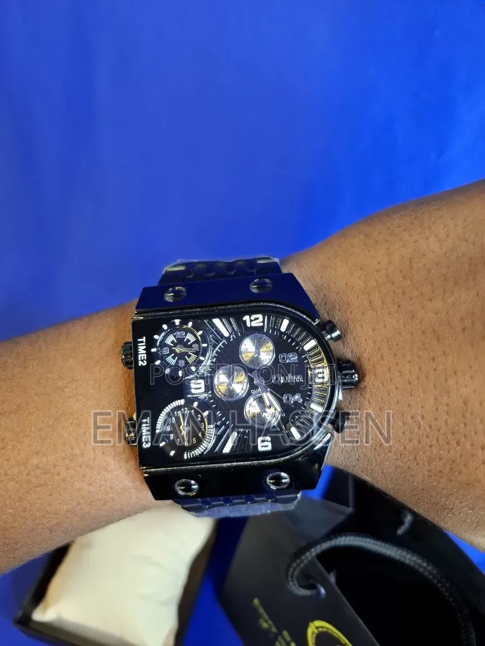  Oulm | Oversized Chronograph Design