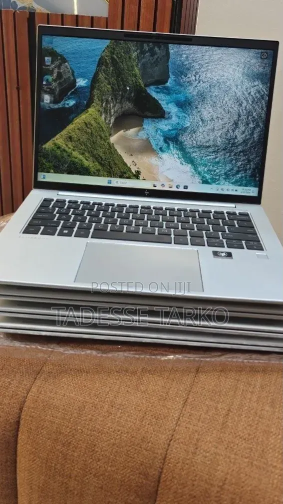 New Laptop HP EliteBook 840 G9 16GB Intel Core i7 SSD 512GB