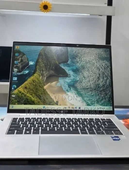 New Laptop HP EliteBook 840 G9 16GB Intel Core i7 SSD 512GB