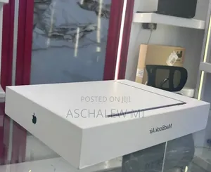 New Laptop Apple MacBook Air 2026 M5 16GB Apple M5 SSD 512GB