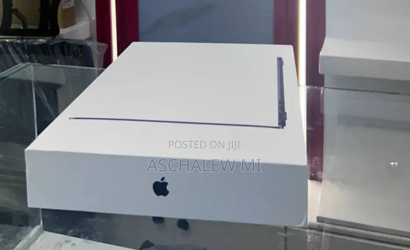 New Laptop Apple MacBook Air 2026 M5 16GB Apple M5 SSD 512GB