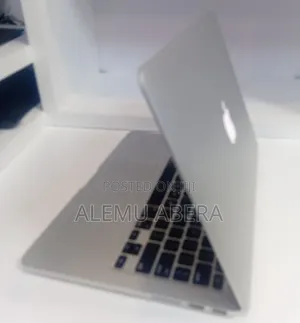 New Laptop Apple MacBook Pro 2013 8GB SSD 256GB