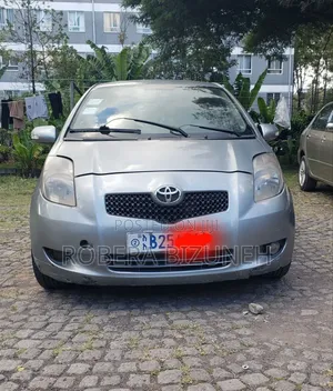Toyota Yaris 1.0 Eco 2007 Silver