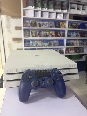  PS4 Pro White Edition  | | Full Accessories & Warranty!