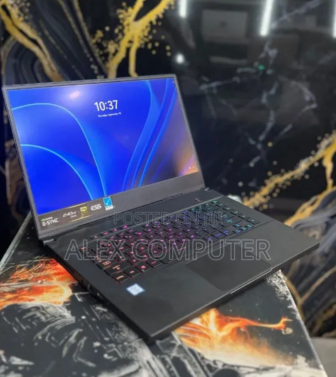 New Laptop Asus ROG Zephyrus G15 16GB Intel Core i7 SSD 1T